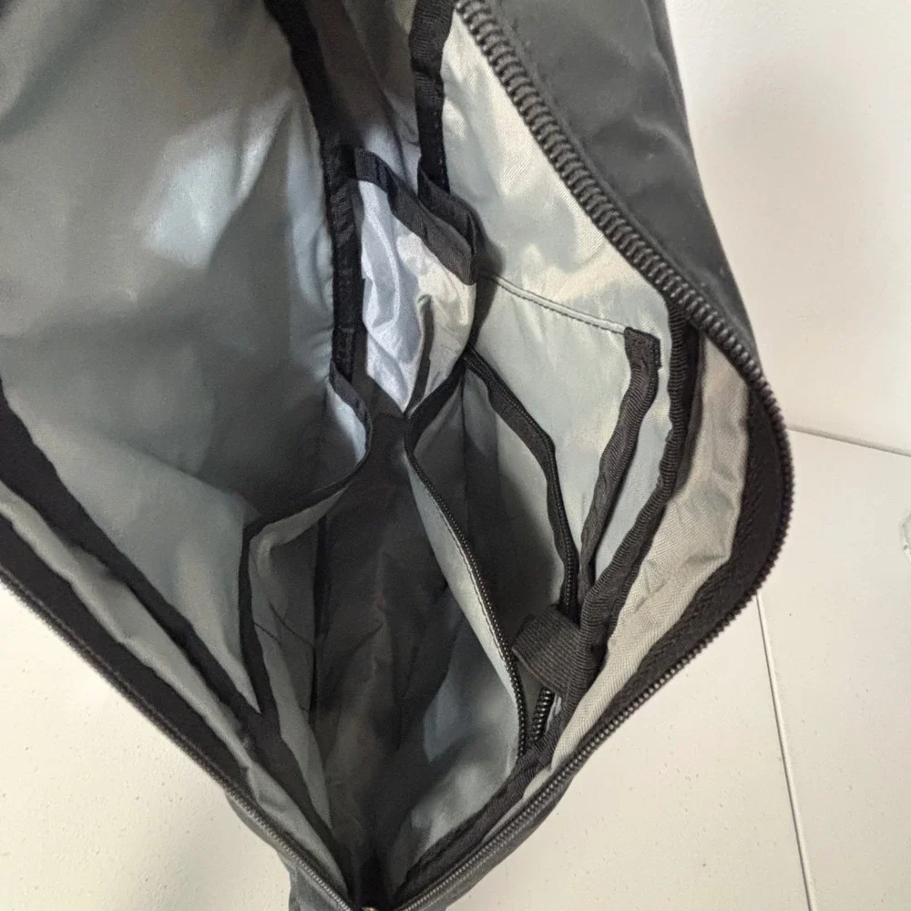Vtg AmeriBag Healthy Back Bag Black Nylon Sling Backpack Metallic Gold Trim